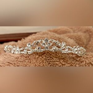 Elegant Silver Crystal Bridal Hair Tiara